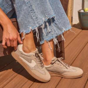 Riviere Taupe Raffia Sneakers